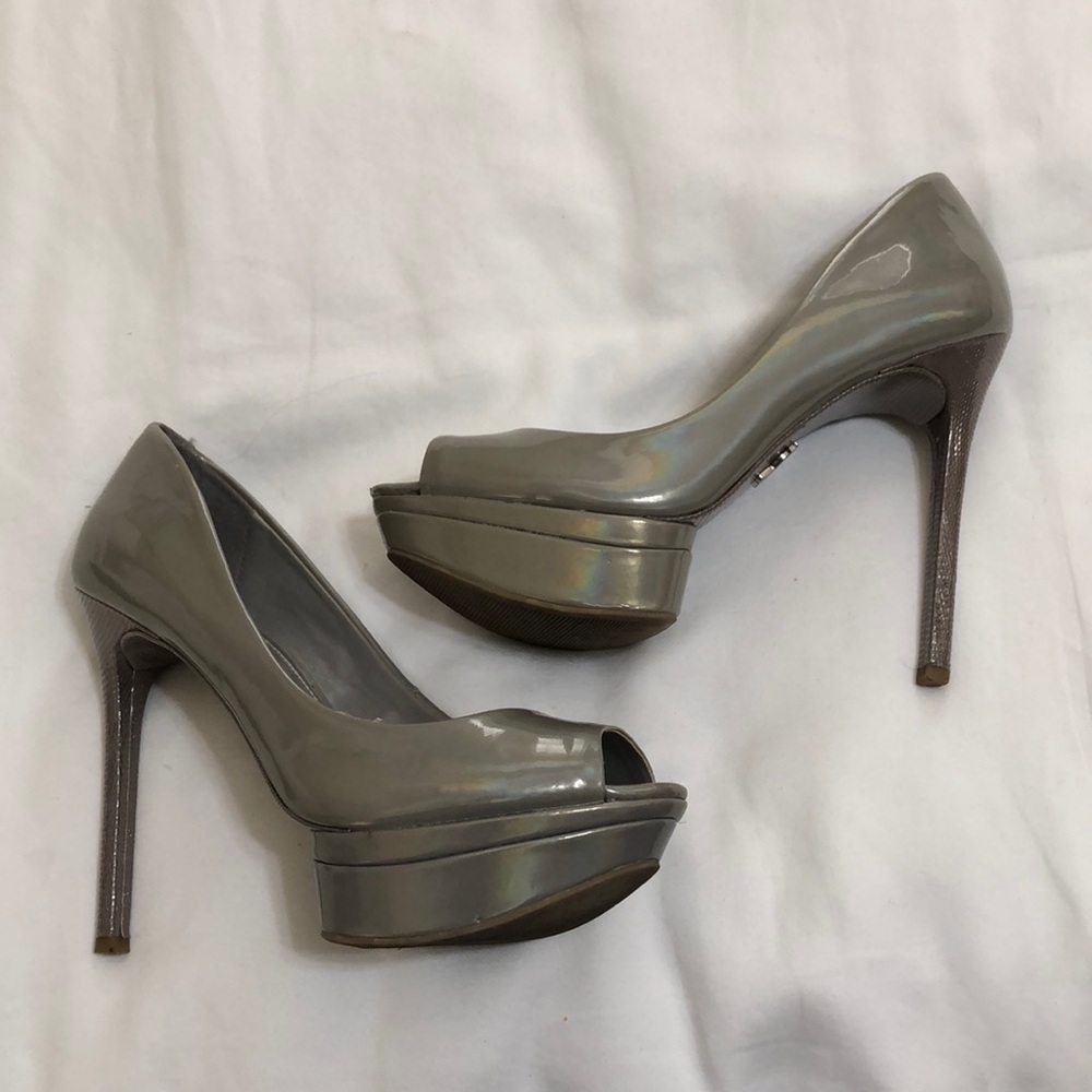 Jennifer Lopez heels